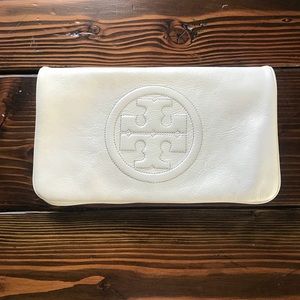 Cream Tory Burch clutch